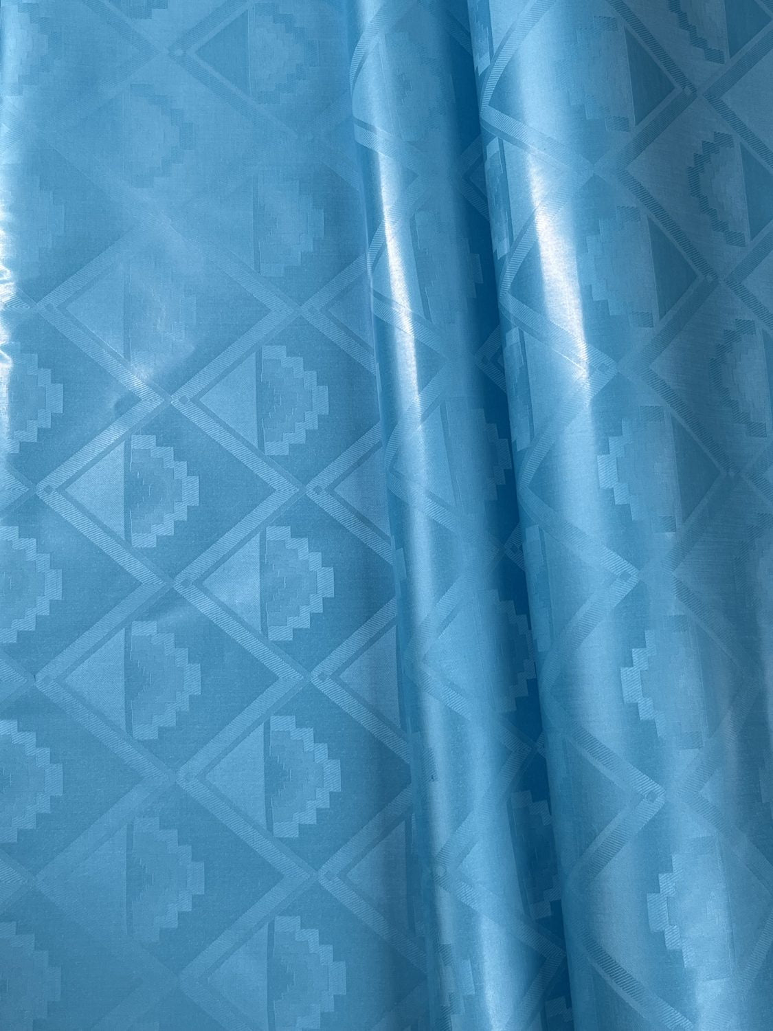 Univers Plus Bazin Riche 94188-1064